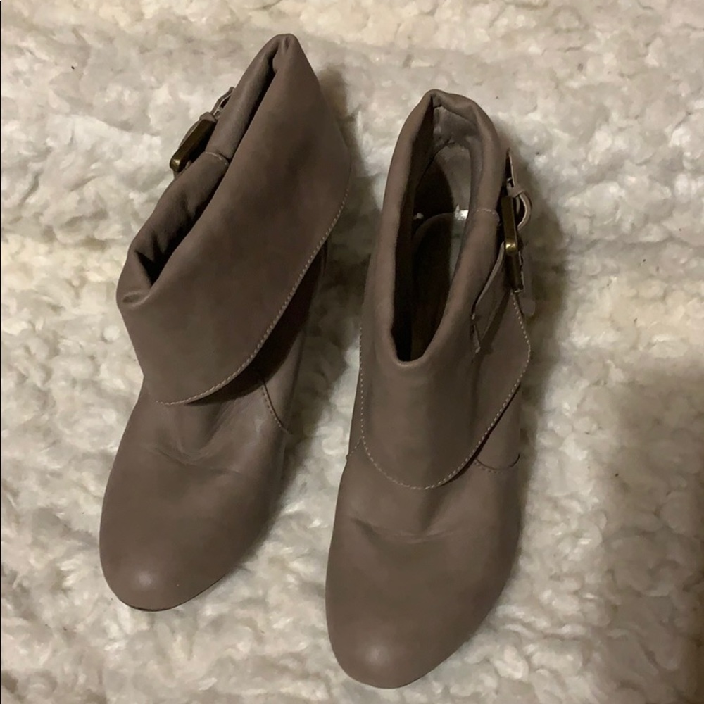 New Direction booties - Picture 5 of 8